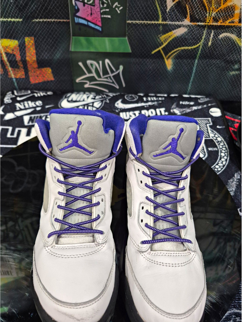 Jordan Air Jordan 5 Mid Top Basketball Sneakers White/Purple/Black/Gray Lace Up